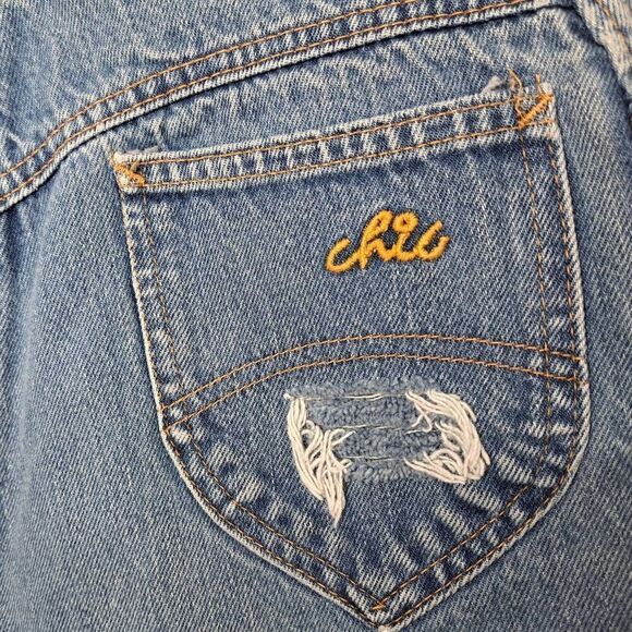 Chic Vintage 80s Custom Distressed Denim Shorts - Picture 6 of 6